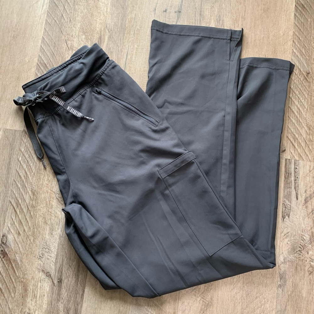 NWOT Med Couture Scrub Pants pewter